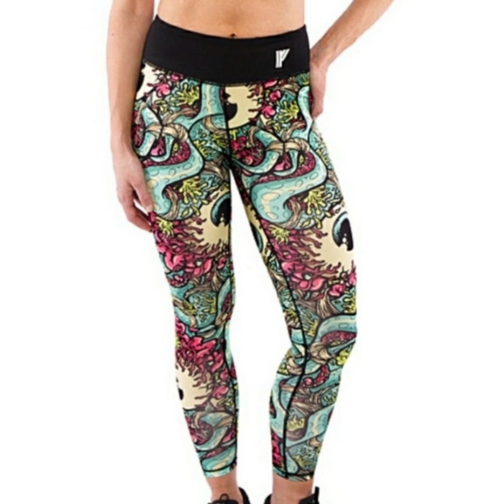 Rare Iron Fist Oh No! Tentacle Print Leggings Size Medium